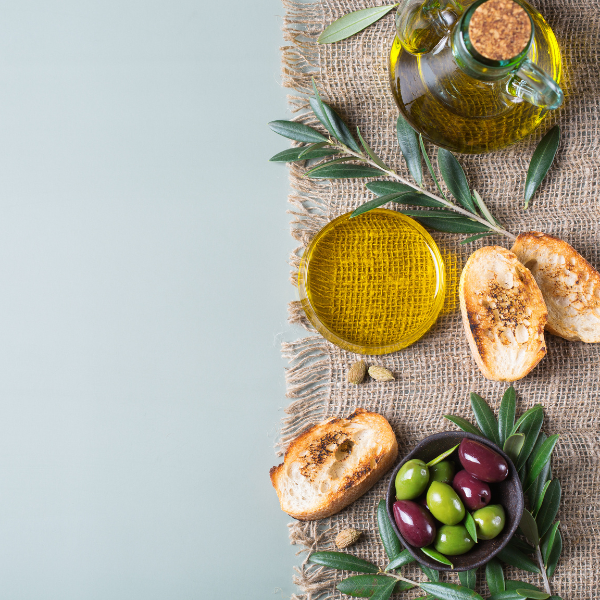 Quanto olio consuma una famiglia tra bottiglia da 500 ml e latta da 5 litri